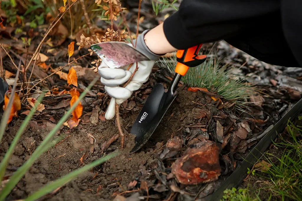 NEO TOOLS Gartenbürste für NEO Click System PVC-Borsten Stahlfassung